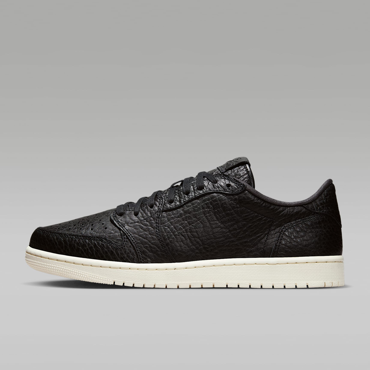 Air Jordan 1 Retro Low Classic Basketball Sneakers 848775-005