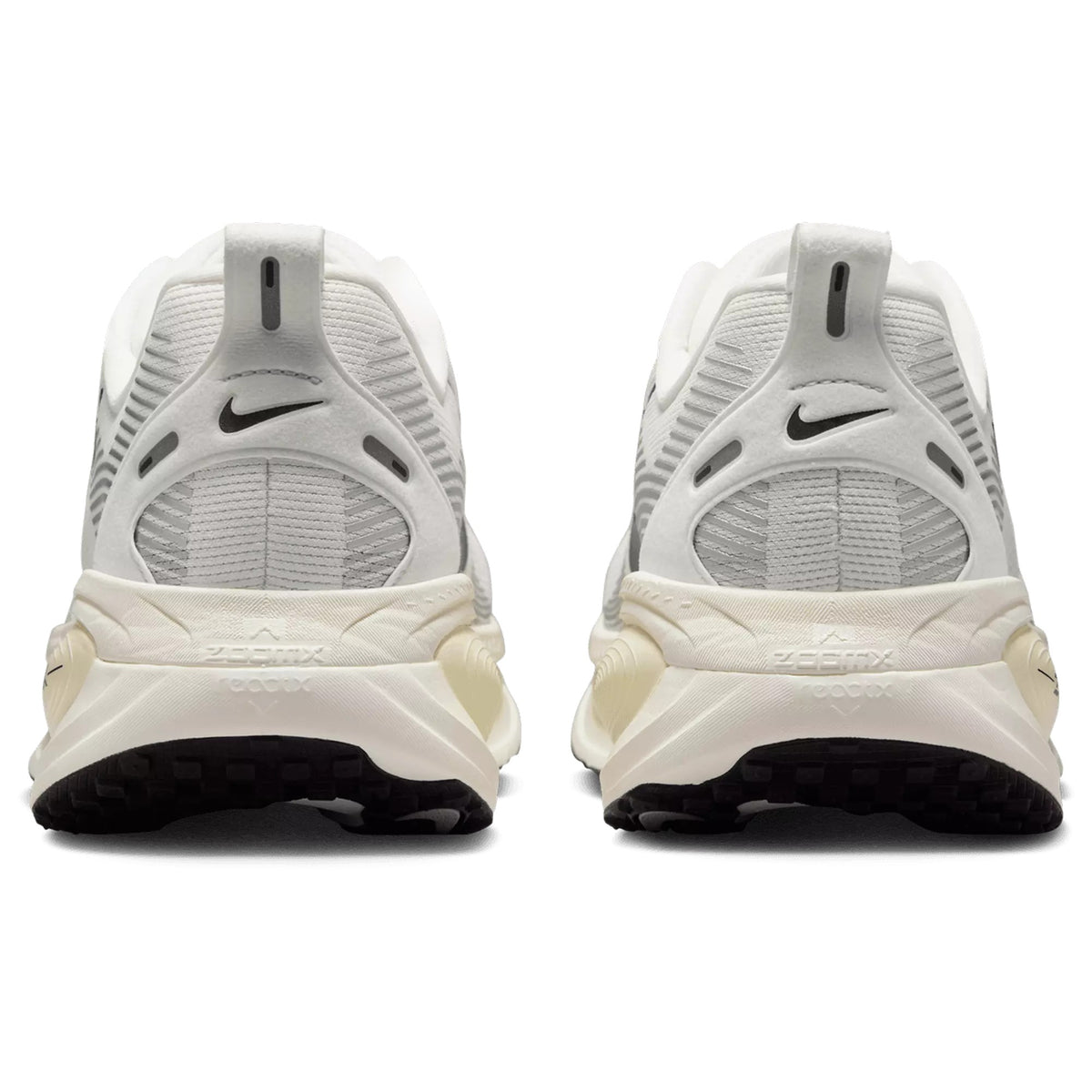 Nike Vomero 18 Max Cushion Running Shoes HM6803-101