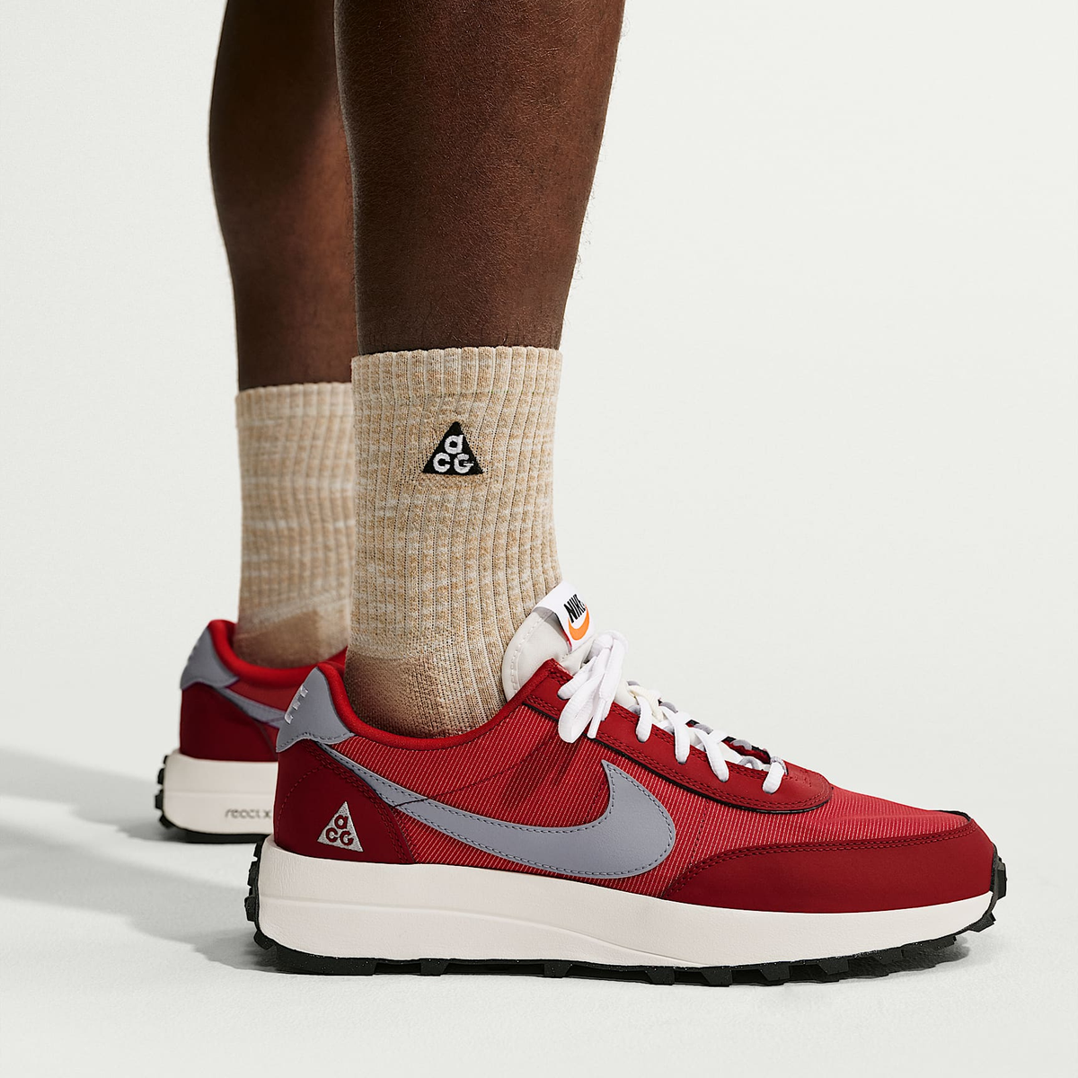 Nike ACG LDV Outdoor Trail Sneakers IF2857-600