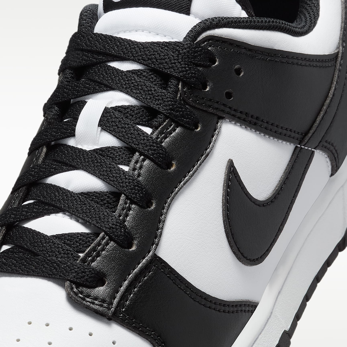 Nike Dunk Low Retro Sneakers HF5441-100