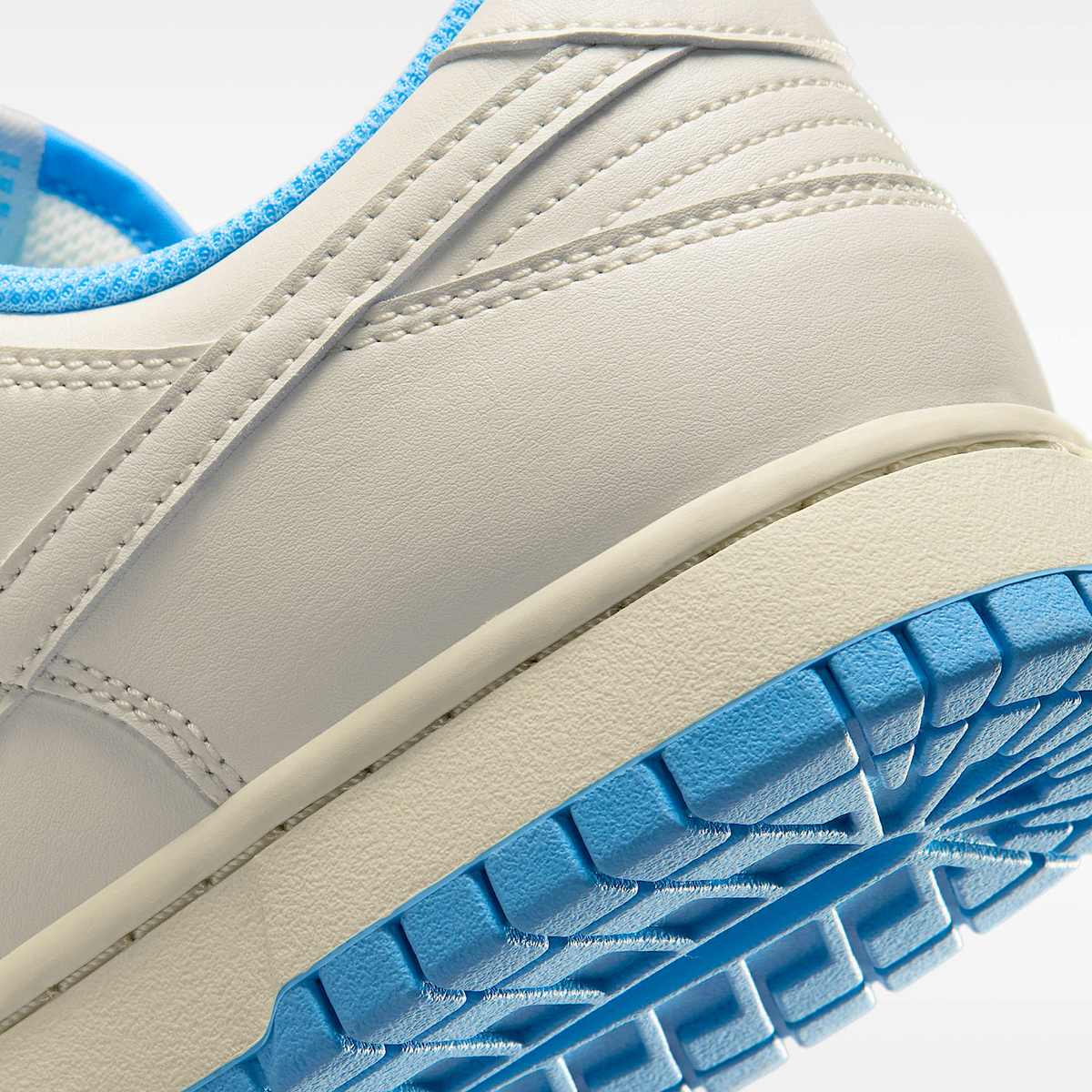 Nike Dunk Low Retro Sneakers HF5441-119
