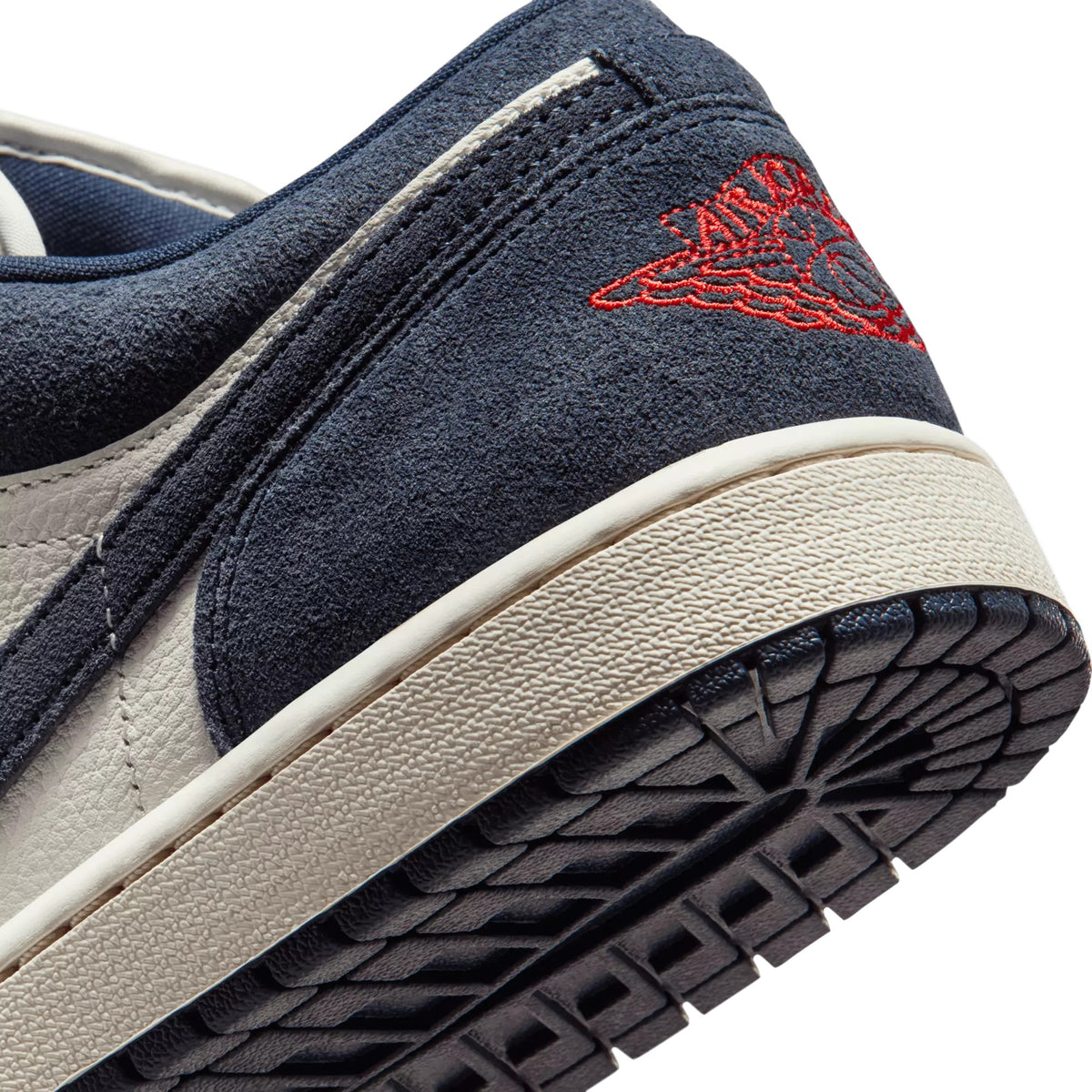 Air Jordan 1 Low SE IO7448-400