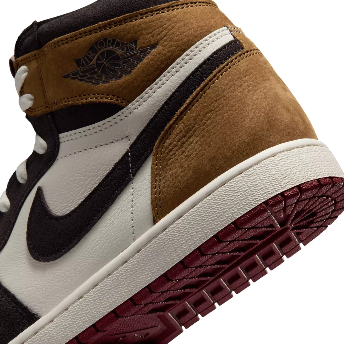 Air Jordan 1 Retro High OG DZ5485-201